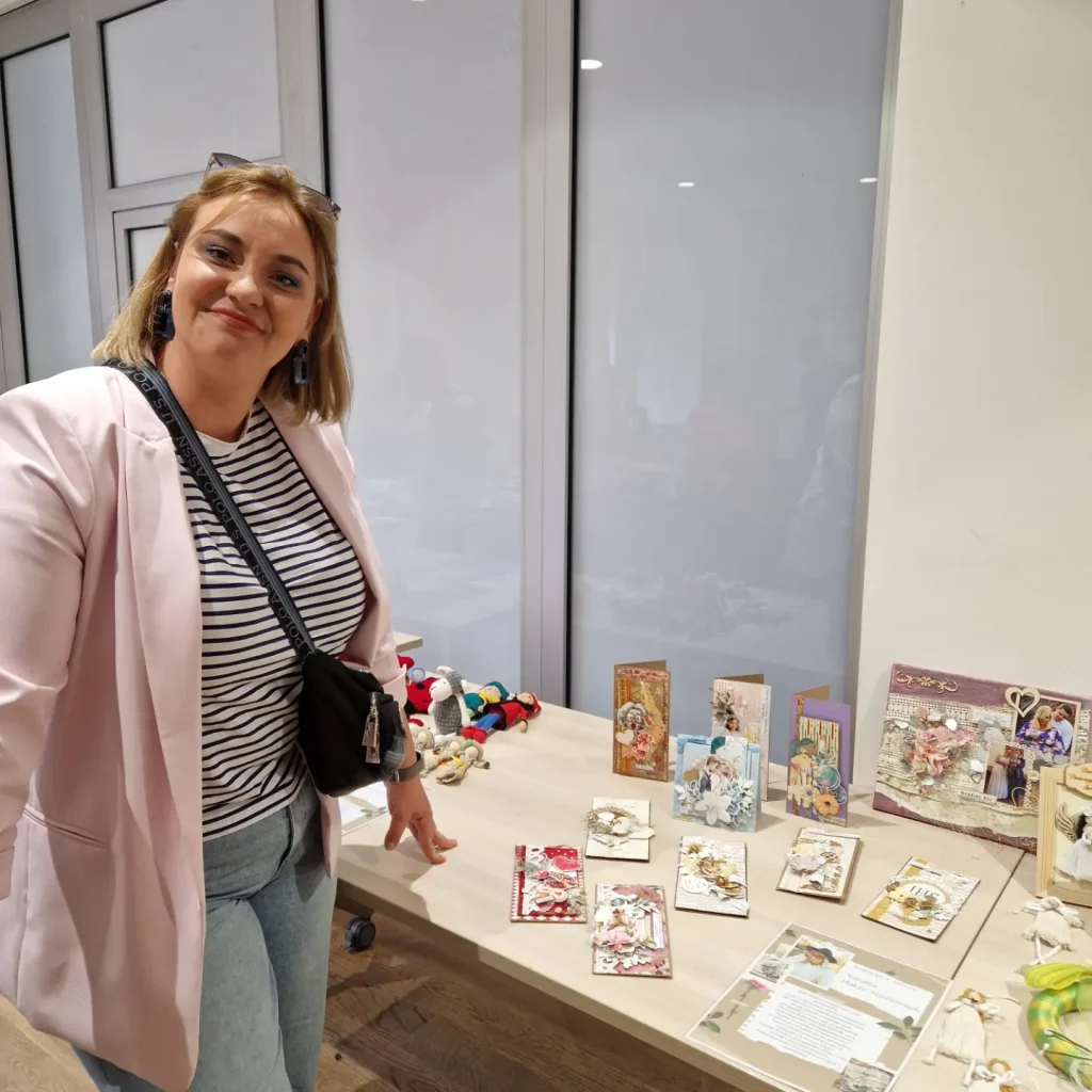 opiekunka i jej kartki